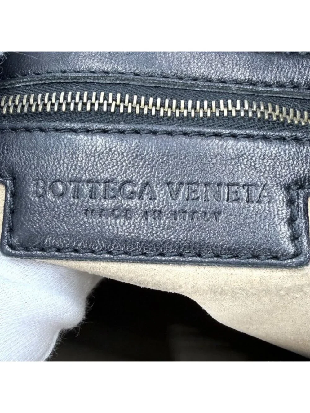 Bottega Veneta scratches cm length